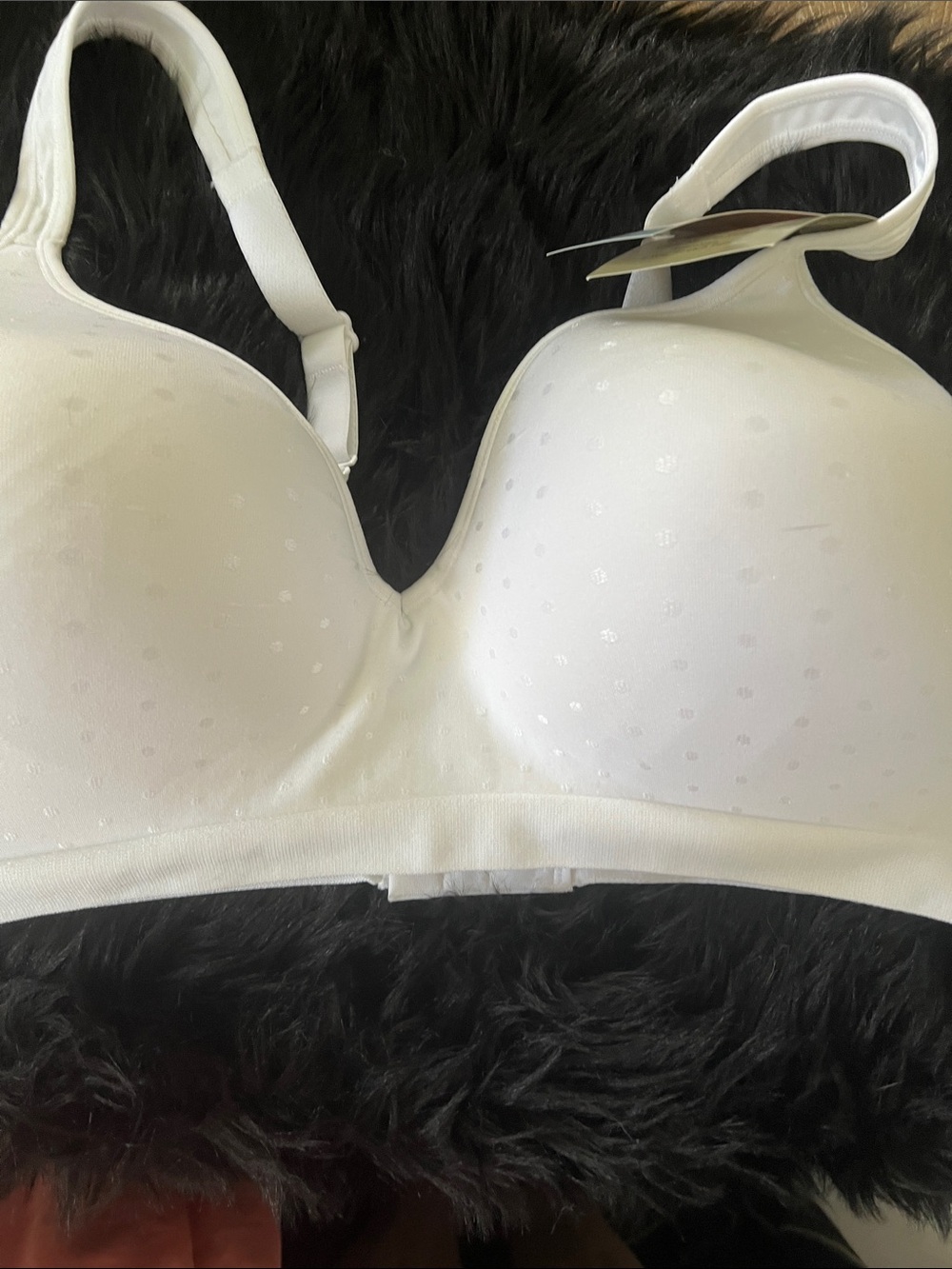 NWT Bali seamless foam wire free bra size 40 DD